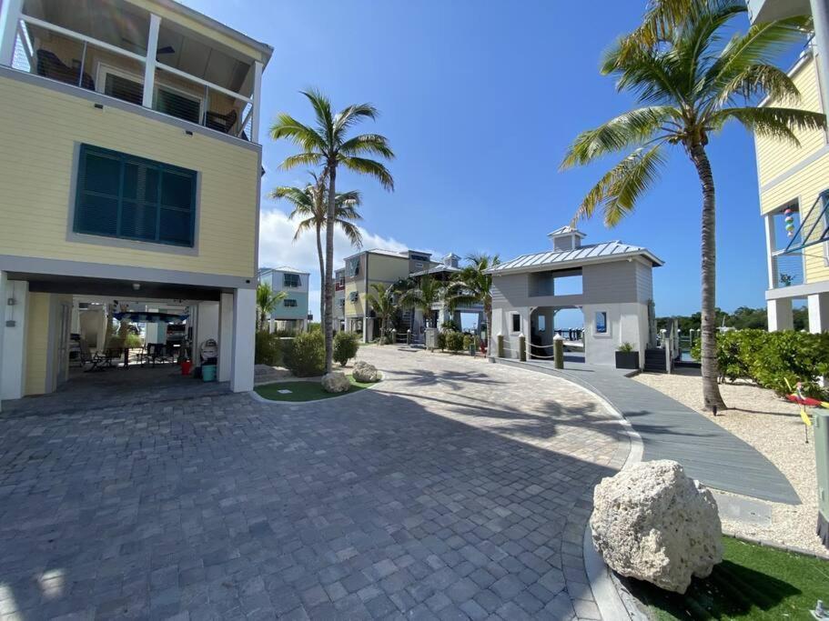Holiday home Paradise Without A Passport New Atlantic View Marathon